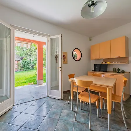 Nonni Vila Acquaseria